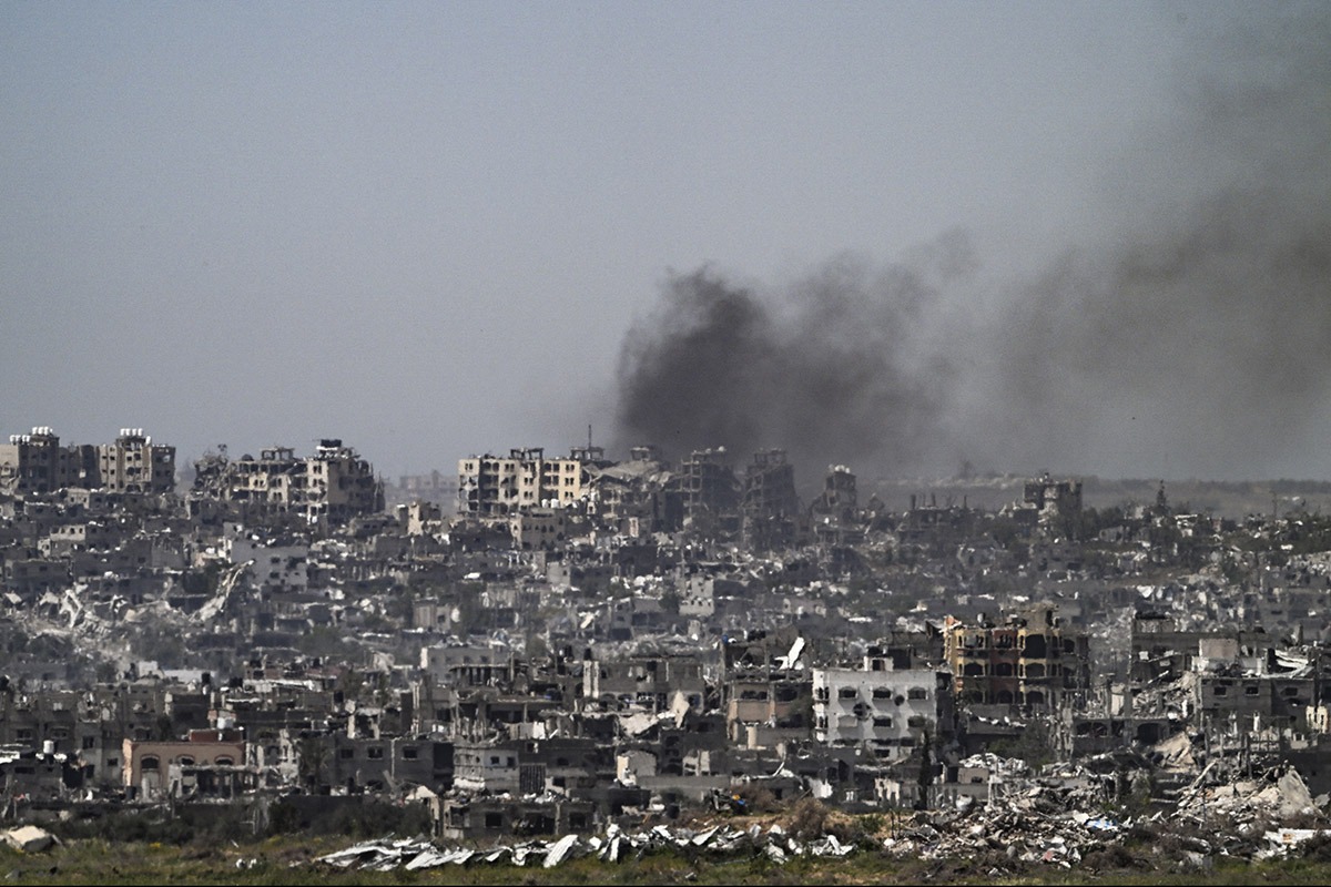 Avioane israeliene în zbor deasupra orașelor Gaza în timpul loviturilor aeriene Gaza din conflictul Israel-Palestina și dezarmare Hamas. | sursa foto: G4Media Avioane israeliene în zbor deasupra orașelor Gaza în timpul loviturilor aeriene Gaza din conflictul Israel-Palestina și dezarmare Hamas. | sursa foto: G4Media