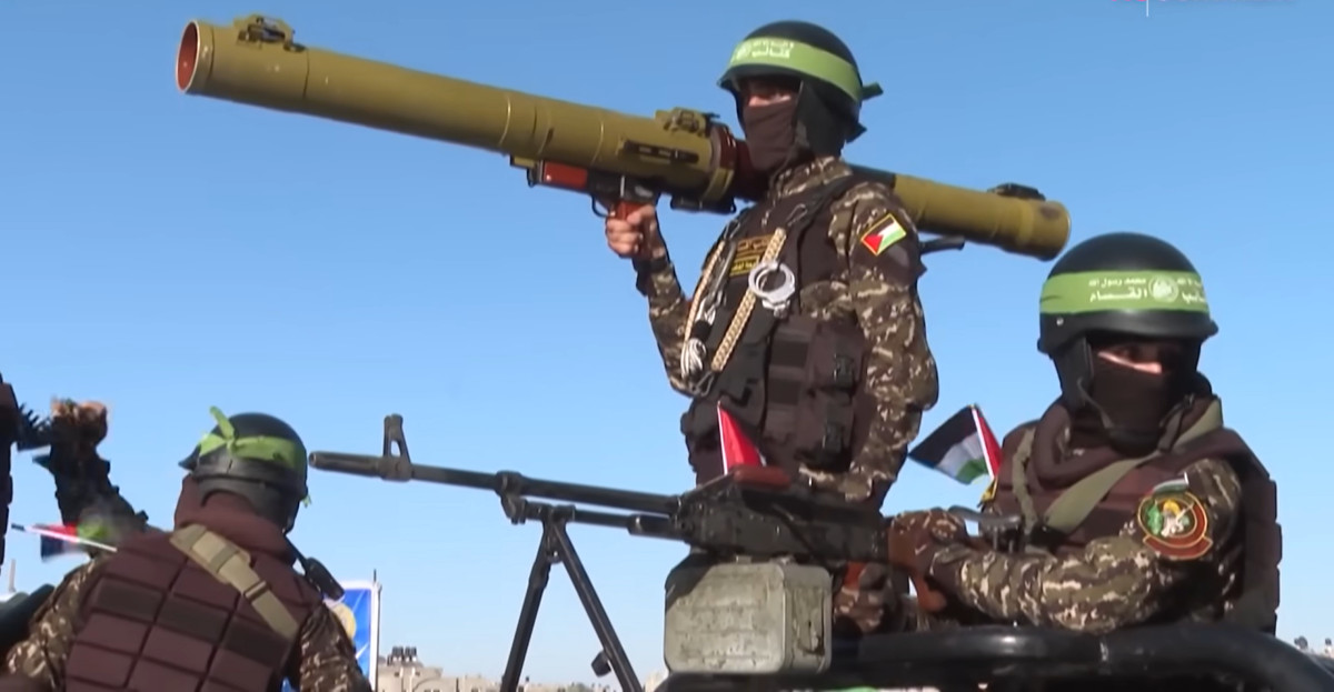 Reprezentanți ai Consiliului pentru Pace și mediatorii internaționali discutând foaia de parcurs pentru dezarmare Hamas și încetare foc Gaza, cu Comitet Verificare Implementare prezent în sală. | sursa foto: G4Media Reprezentanți ai Consiliului pentru Pace și mediatorii internaționali discutând foaia de parcurs pentru dezarmare Hamas și încetare foc Gaza, cu Comitet Verificare Implementare prezent în sală. | sursa foto: G4Media
