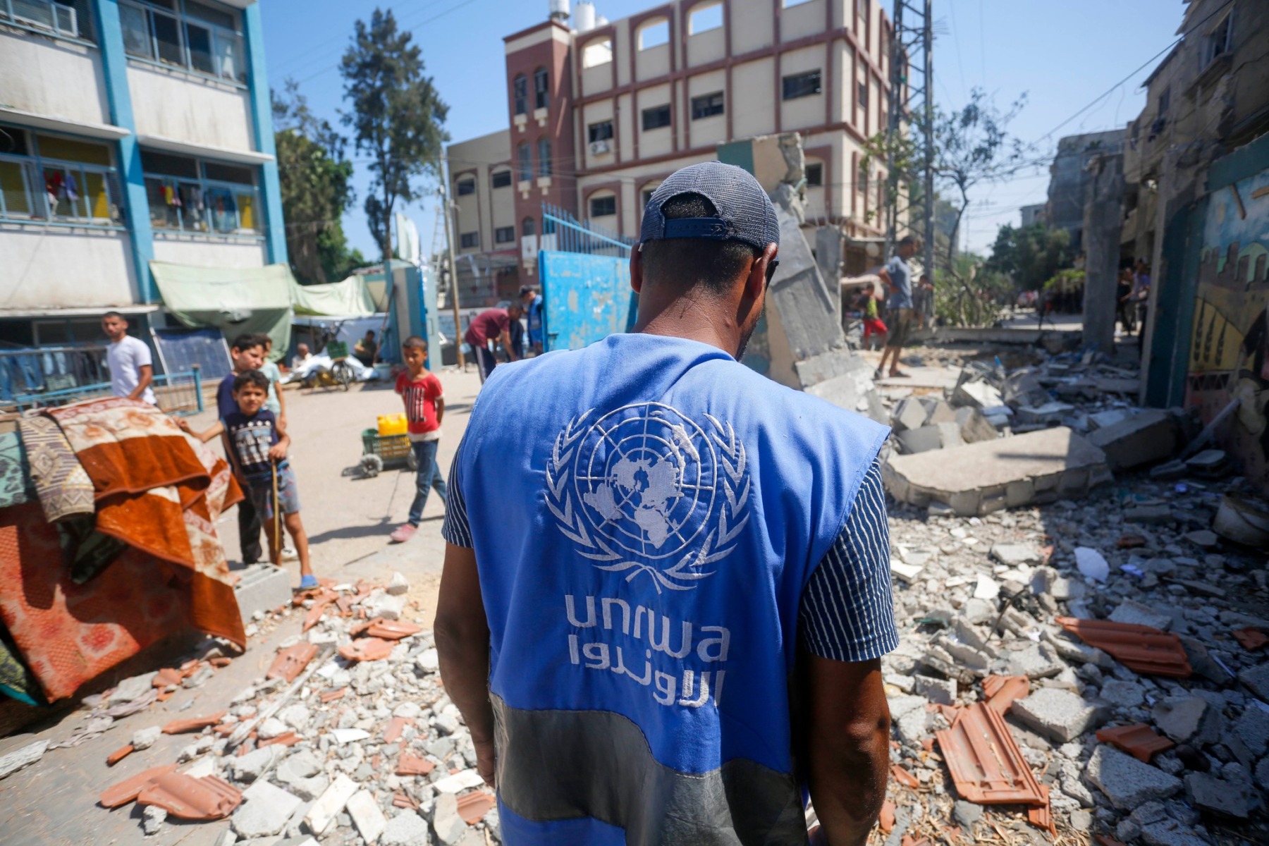 Reprezentanți ai șase state UE discutând în plen despre votul împotriva reînnoirii mandatului UNRWA din cauza conexiunilor teroriste. | sursa foto: G4Media Reprezentanți ai șase state UE discutând în plen despre votul împotriva reînnoirii mandatului UNRWA din cauza conexiunilor teroriste. | sursa foto: G4Media