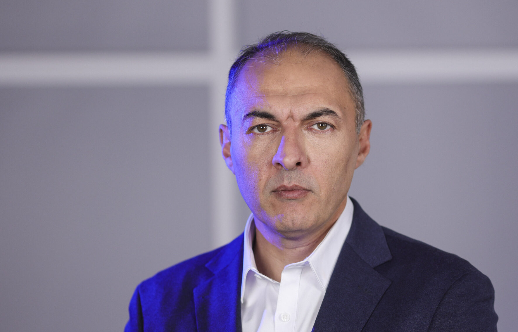 Lideri PSD, PNL și USR dezbat în plen criza politică România, evidențiind tensiunile din justiție România și impactul asupra democrației. | sursa foto: G4Media Lideri PSD, PNL și USR dezbat în plen criza politică România, evidențiind tensiunile din justiție România și impactul asupra democrației. | sursa foto: G4Media