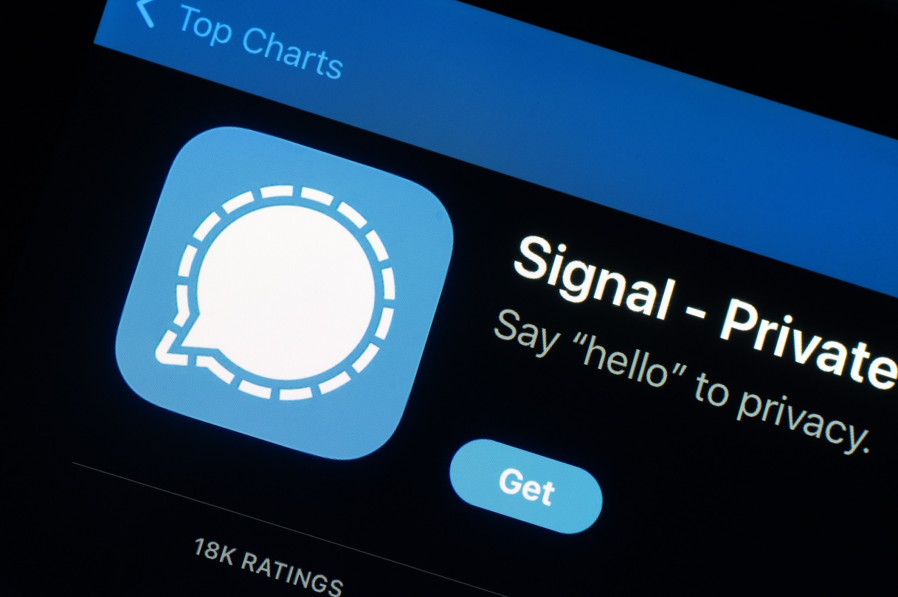 Ecran cu notificare falsă de la Signal Support cerând cod PIN, exemplu de atac phishing Signal și riscuri de spionaj cibernetic pentru securitate digitală guvernamentală | sursa foto: G4Media Ecran cu notificare falsă de la Signal Support cerând cod PIN, exemplu de atac phishing Signal și riscuri de spionaj cibernetic pentru securitate digitală guvernamentală | sursa foto: G4Media