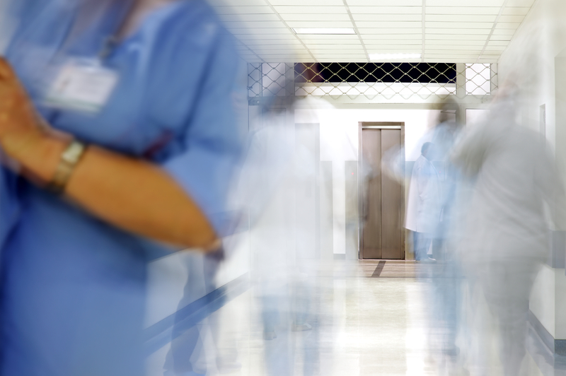 Senatori dezbat proiectul de lege pentru suspendarea dreptului de practică medicilor conspiraționiști care răspândesc dezinformare medicală. | sursa foto: G4Media Senatori dezbat proiectul de lege pentru suspendarea dreptului de practică medicilor conspiraționiști care răspândesc dezinformare medicală. | sursa foto: G4Media