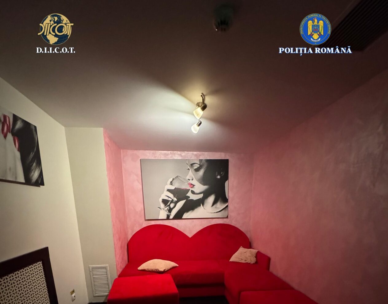 Echipă DIICOT și polițiști în timpul perchezițiilor la clubul The Buddhist, vizând trafic de persoane, exploatare sexuală și spălare de bani. | sursa foto: G4Media Echipă DIICOT și polițiști în timpul perchezițiilor la clubul The Buddhist, vizând trafic de persoane, exploatare sexuală și spălare de bani. | sursa foto: G4Media