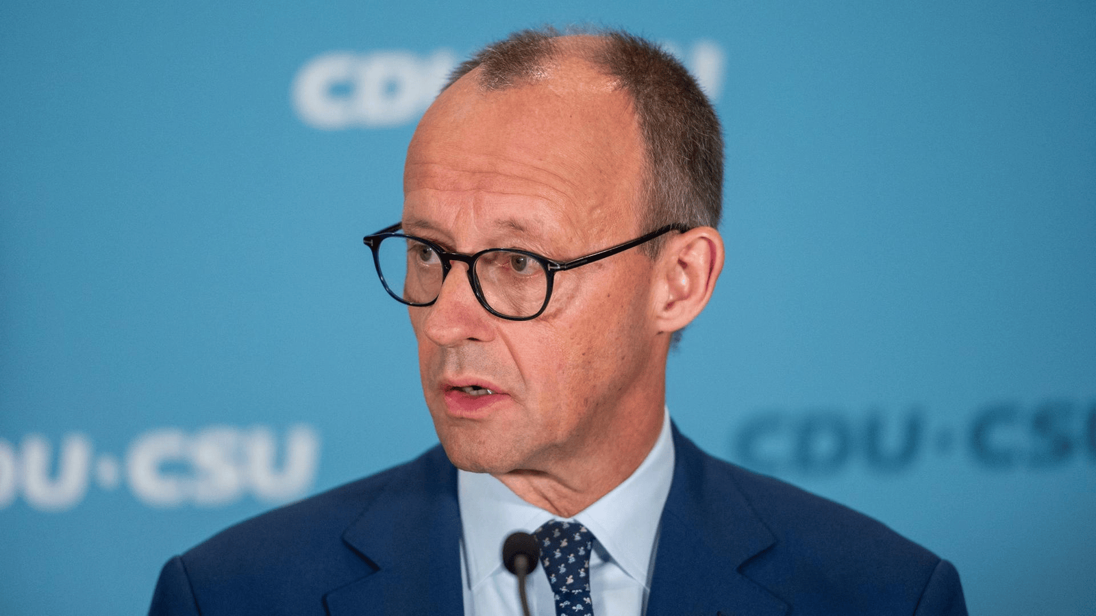 Drona militară prăbușită lângă Leipzig, cu explozibili, simbolizând atac dronă Leipzig și sancțiuni Germania în contextul tensiunilor Rusia-Germania. | sursa foto: Stiri pe Surse Drona militară prăbușită lângă Leipzig, cu explozibili, simbolizând atac dronă Leipzig și sancțiuni Germania în contextul tensiunilor Rusia-Germania. | sursa foto: Stiri pe Surse