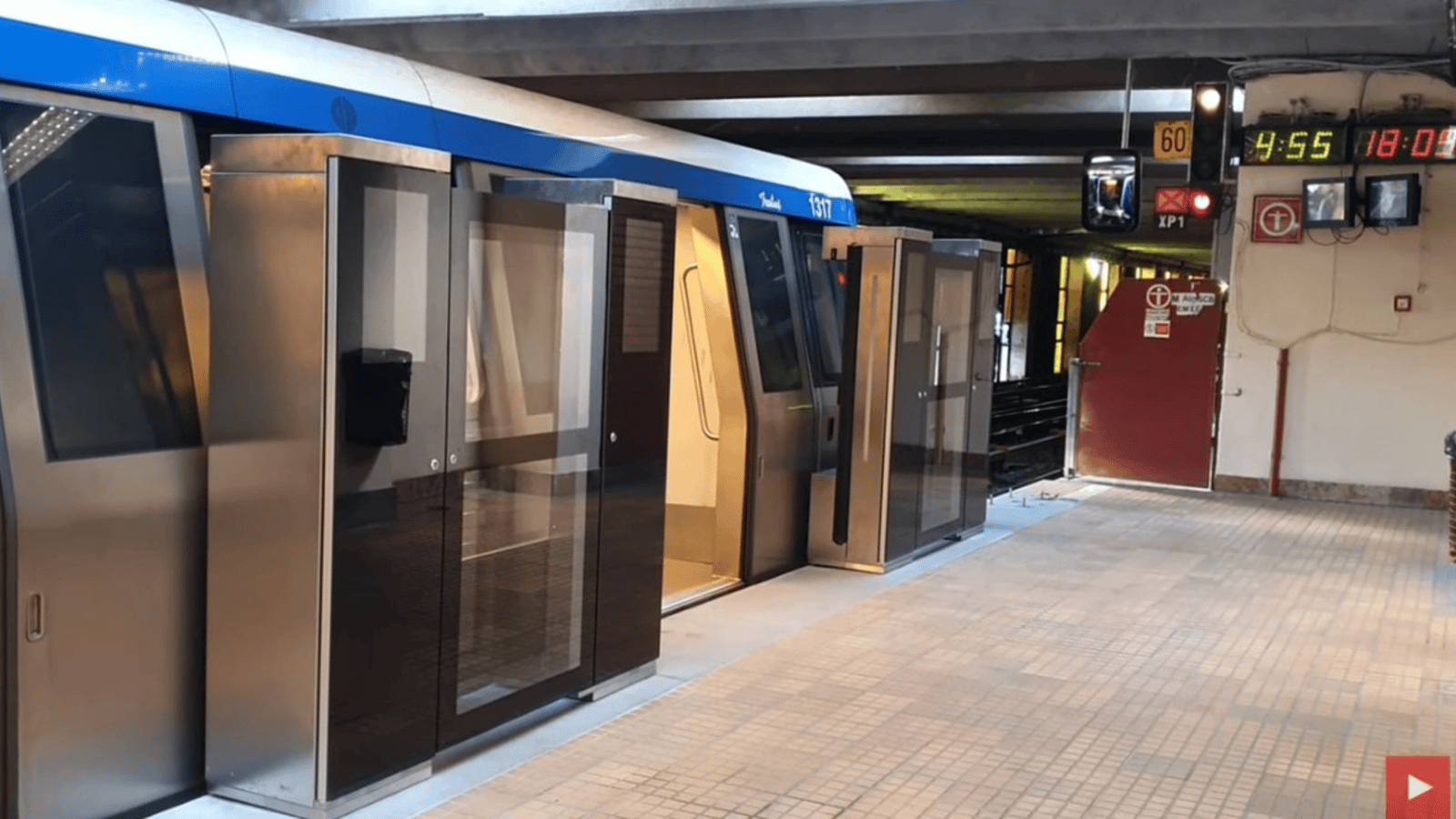Sala de conferințe cu lideri sindicali Metrorex prezentând criza financiară și riscul neplății salariilor Metrorex din cauza deficitului personal metrou. | sursa foto: Stiri pe Surse Sala de conferințe cu lideri sindicali Metrorex prezentând criza financiară și riscul neplății salariilor Metrorex din cauza deficitului personal metrou. | sursa foto: Stiri pe Surse