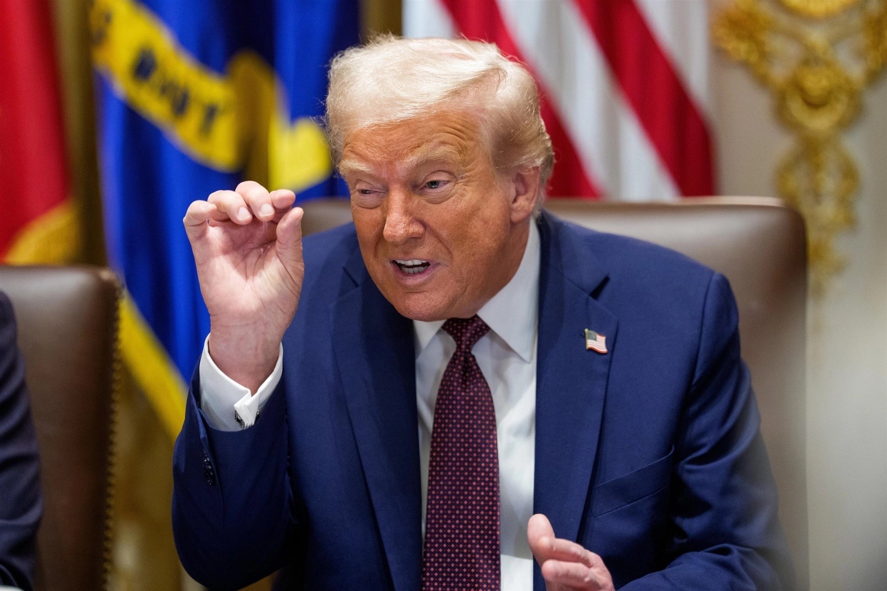Donald Trump vorbind la conferință de presă despre acord nuclear Iran, rachete balistice și grupări armate Iran în context diplomatic tensionat | sursa foto: Stiri pe Surse Donald Trump vorbind la conferință de presă despre acord nuclear Iran, rachete balistice și grupări armate Iran în context diplomatic tensionat | sursa foto: Stiri pe Surse