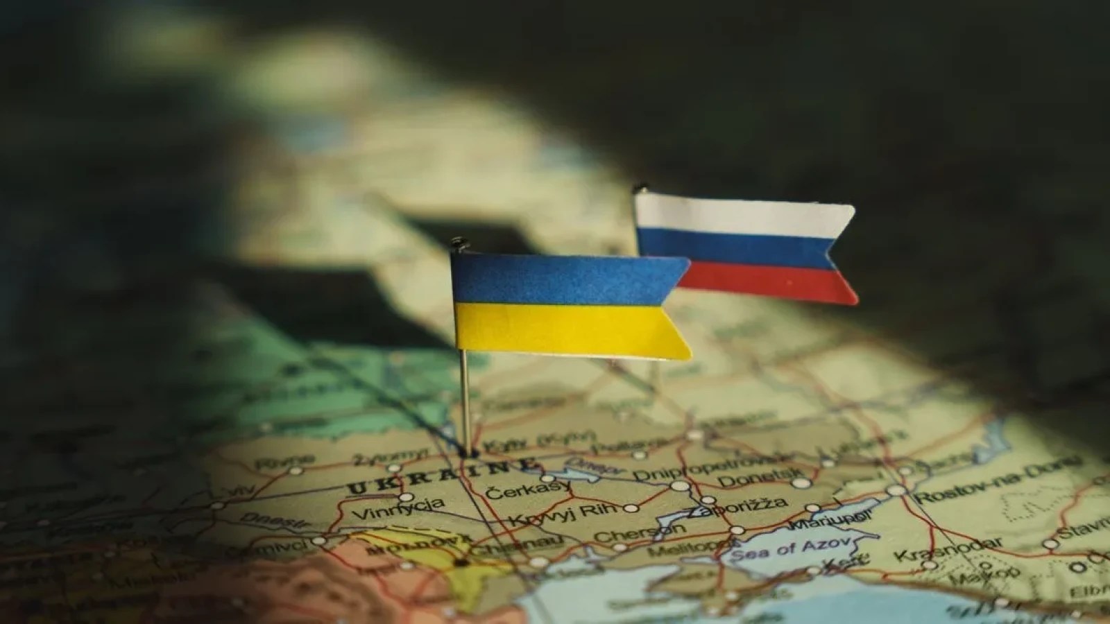 Harta strategică cu posibile rute ale ofensivei Rusia nord Ucraina și poziții de apărare Ucraina lângă infrastructura militară Belarus din Gomel. | sursa foto: Stiri pe Surse Harta strategică cu posibile rute ale ofensivei Rusia nord Ucraina și poziții de apărare Ucraina lângă infrastructura militară Belarus din Gomel. | sursa foto: Stiri pe Surse