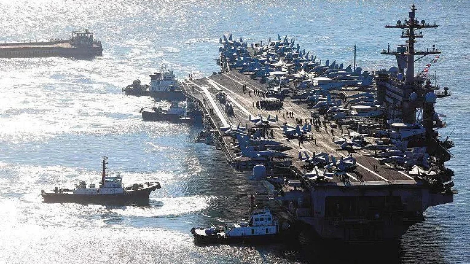 Militari americani abordând petrolierul M/T Charminar în Marea Arabiei în cadrul blocadei navale Iran și operațiunilor CENTCOM în tensiunile Orientului Mijlociu | sursa foto: Stiri pe Surse Militari americani abordând petrolierul M/T Charminar în Marea Arabiei în cadrul blocadei navale Iran și operațiunilor CENTCOM în tensiunile Orientului Mijlociu | sursa foto: Stiri pe Surse