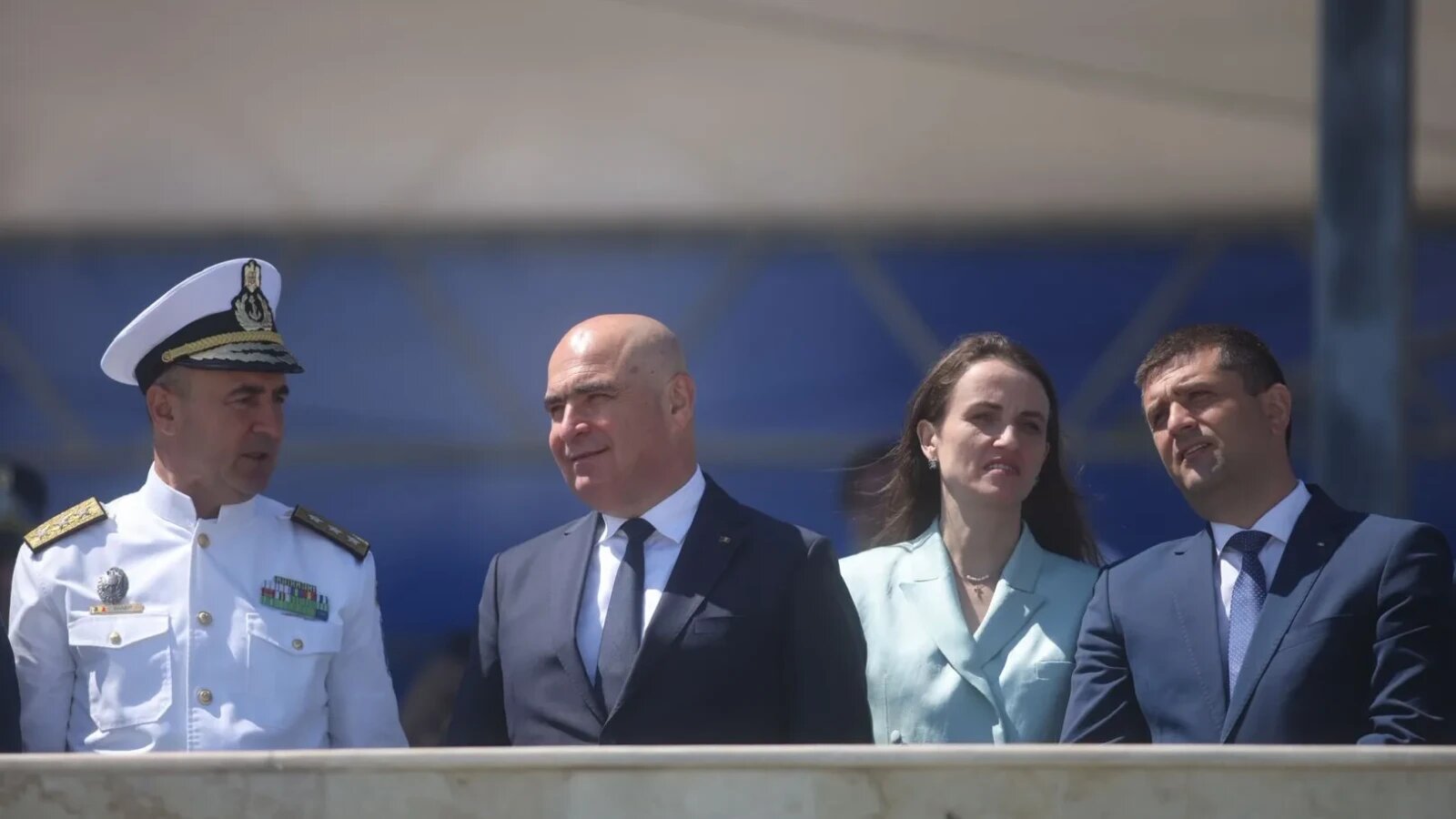 Avion F-18 spaniol interceptând și doborând o dronă neautorizată, testând securitatea spațiului aerian NATO în România. | sursa foto: Stiri pe Surse Avion F-18 spaniol interceptând și doborând o dronă neautorizată, testând securitatea spațiului aerian NATO în România. | sursa foto: Stiri pe Surse