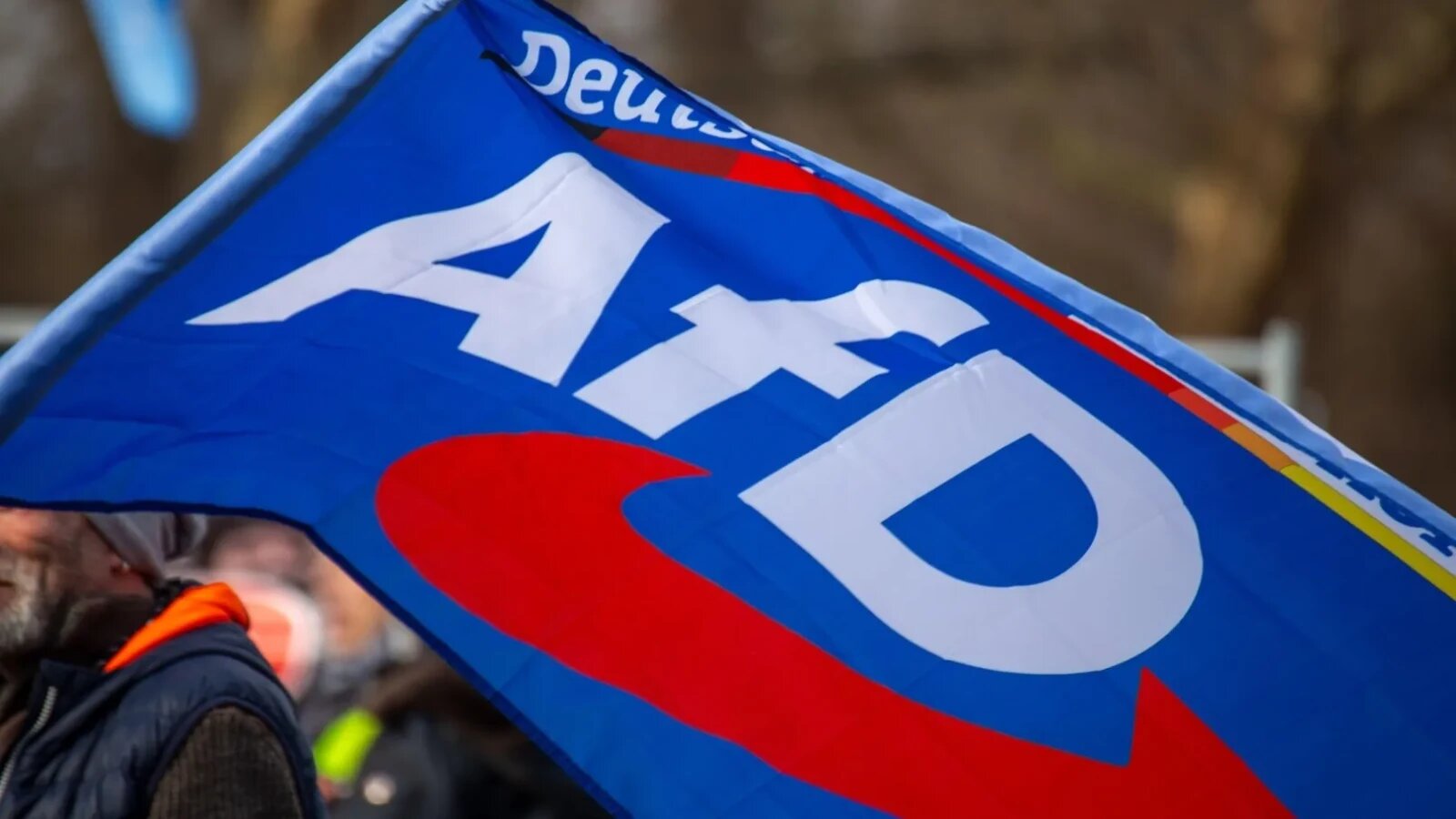 Kirill Dmitriev discutând cu lideri AfD Germania în contextul alegerilor regionale și reluării livrărilor de gaz rusesc prin Nord Stream. | sursa foto: Stiri pe Surse Kirill Dmitriev discutând cu lideri AfD Germania în contextul alegerilor regionale și reluării livrărilor de gaz rusesc prin Nord Stream. | sursa foto: Stiri pe Surse