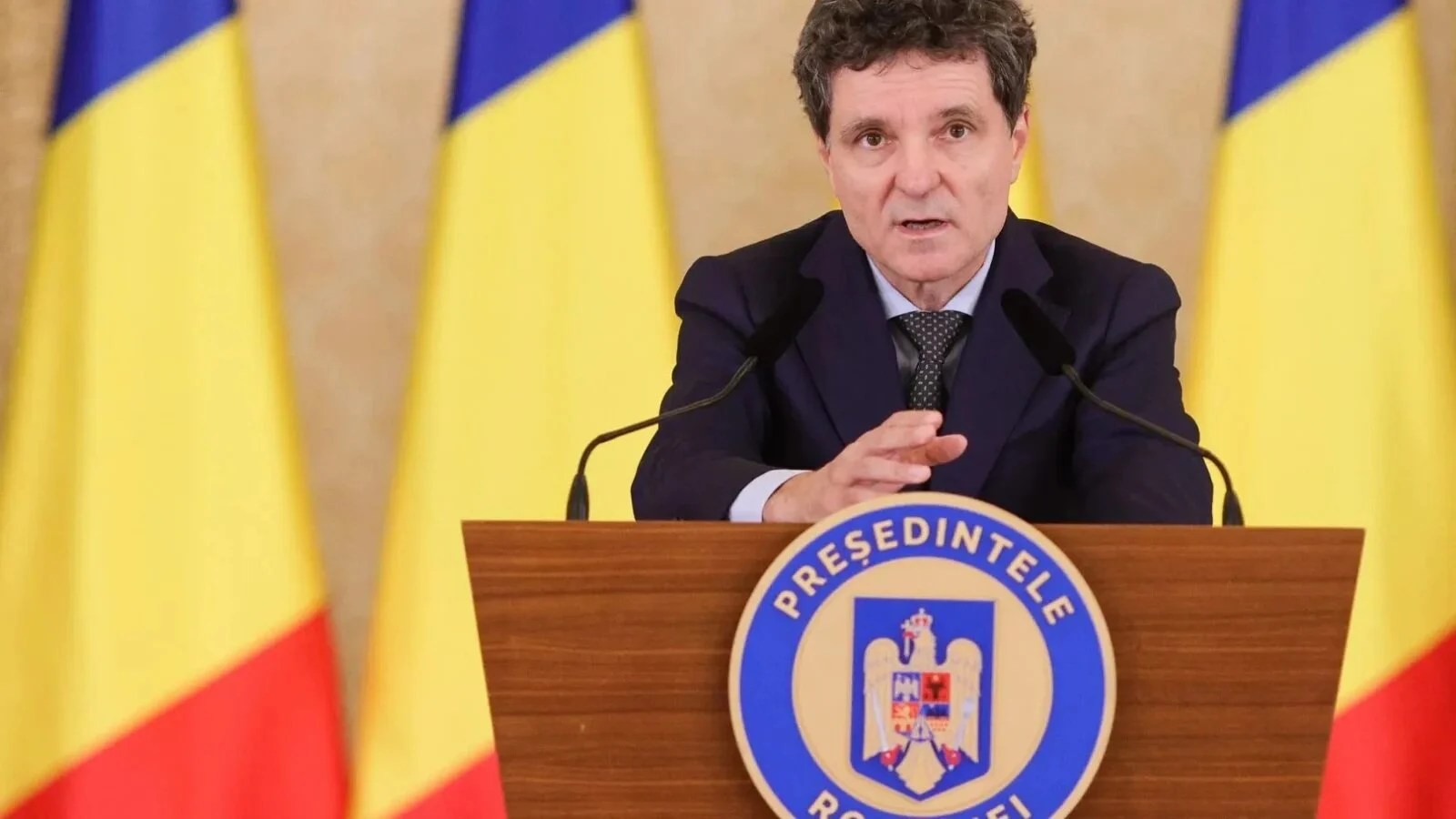 Nicușor Dan la New York, unde respinge alegerile anticipate și cere partidelor dialog pentru formarea guvernului în criza politică din România | sursa foto: Stiri pe Surse Nicușor Dan la New York, unde respinge alegerile anticipate și cere partidelor dialog pentru formarea guvernului în criza politică din România | sursa foto: Stiri pe Surse