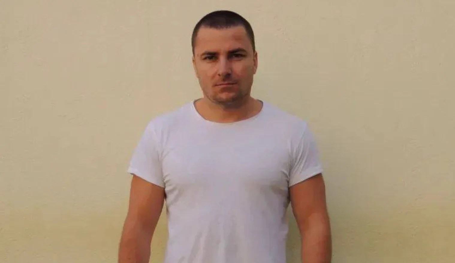 Zeci de polițiști și jandarmi în echipament tactic caută în pădurea din Senereuș fugarul Emil Gânj, suspect de omor calificat, în județul Mureș. | sursa foto: Adevarul Zeci de polițiști și jandarmi în echipament tactic caută în pădurea din Senereuș fugarul Emil Gânj, suspect de omor calificat, în județul Mureș. | sursa foto: Adevarul