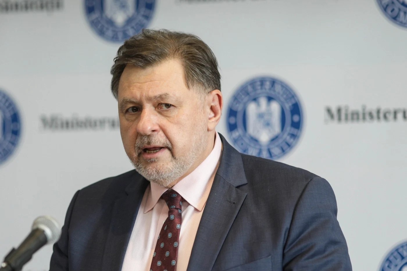 Alexandru Rafila vorbind în conferință de presă despre scandalul vaccinurilor și impactul asupra bugetului României, Keywords extracted successfully | sursa foto: Adevarul Alexandru Rafila vorbind în conferință de presă despre scandalul vaccinurilor și impactul asupra bugetului României, Keywords extracted successfully | sursa foto: Adevarul