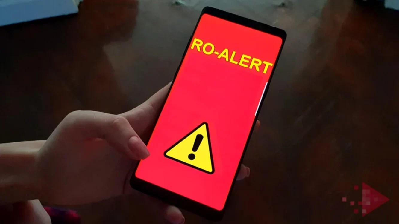 Două ținte aeriene detectate pe radar la nord-vest de Insula Șerpilor, în contextul emiterii mesajelor RO-Alert pentru Tulcea și drona Vrancea găsită în curte. | sursa foto: Adevarul Două ținte aeriene detectate pe radar la nord-vest de Insula Șerpilor, în contextul emiterii mesajelor RO-Alert pentru Tulcea și drona Vrancea găsită în curte. | sursa foto: Adevarul