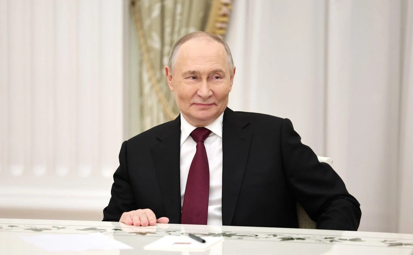 Portrete oficiale ale candidaților Kremlin Serghei Sobianin, Mihail Mișustin și Andrei Belousov, figuri cheie în succesiunea Putin și elite ruse. | sursa foto: Adevarul Portrete oficiale ale candidaților Kremlin Serghei Sobianin, Mihail Mișustin și Andrei Belousov, figuri cheie în succesiunea Putin și elite ruse. | sursa foto: Adevarul