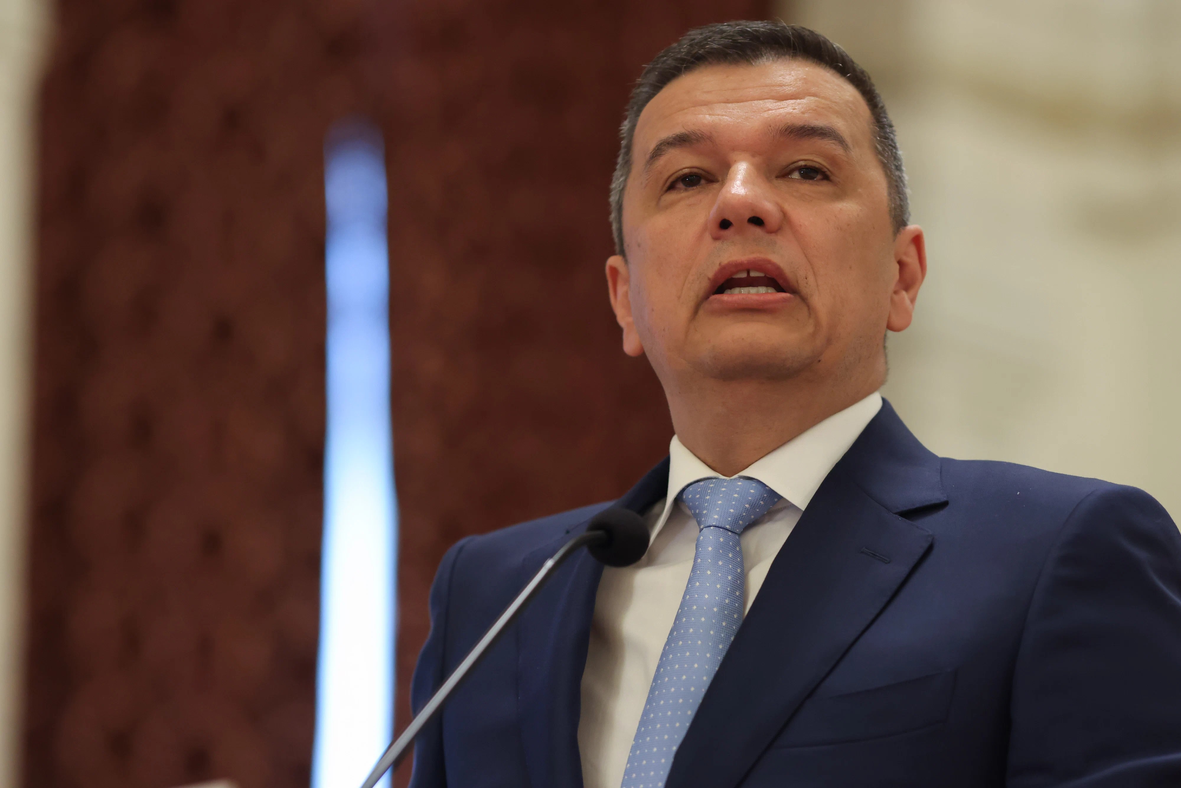 Sorin Grindeanu vorbește despre șansele reduse ca PSD să susțină învestirea Guvernului Siegfried Mureșan | sursa foto: Adevarul Sorin Grindeanu vorbește despre șansele reduse ca PSD să susțină învestirea Guvernului Siegfried Mureșan | sursa foto: Adevarul