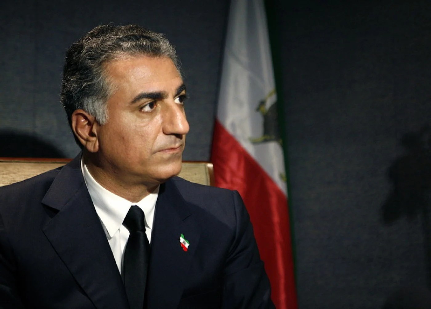 Difuzare întreruptă pe televiziunea de stat Iran cu imagini ale prințului moștenitor în exil și mesaje în timpul protestelor Iran după atac cibernetic televiziune Iran. | sursa foto: Adevarul Difuzare întreruptă pe televiziunea de stat Iran cu imagini ale prințului moștenitor în exil și mesaje în timpul protestelor Iran după atac cibernetic televiziune Iran. | sursa foto: Adevarul
