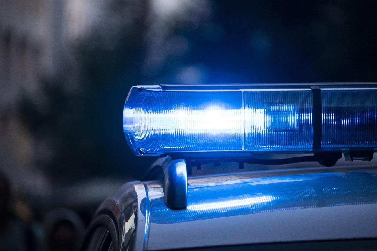 Zona centrală din Liov cu echipaje de poliție și ambulanțe intervenind după atac terorist Liov cu victime atac terorist și suspect explozie reținut | sursa foto: WowBiz Zona centrală din Liov cu echipaje de poliție și ambulanțe intervenind după atac terorist Liov cu victime atac terorist și suspect explozie reținut | sursa foto: WowBiz