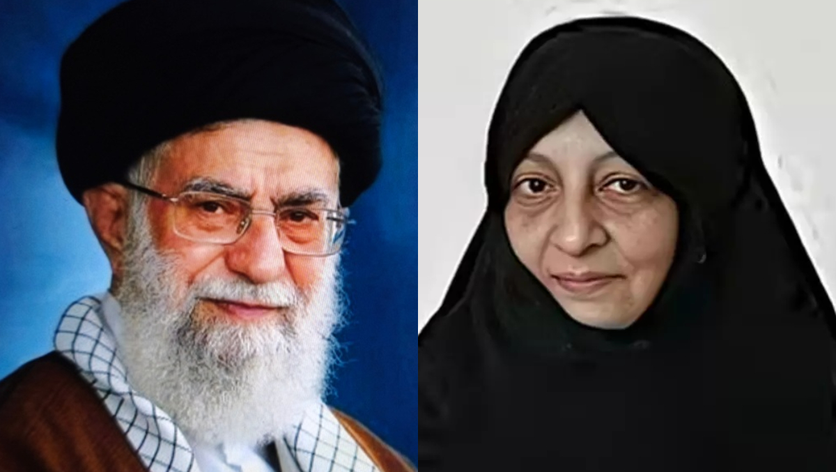 Portret oficial al lui Ali Khamenei și Mansoureh Khojasteh Bagherzadeh, ambii în vârstă, în contextul atacului SUA Israel și moartea lor. | sursa foto: WowBiz Portret oficial al lui Ali Khamenei și Mansoureh Khojasteh Bagherzadeh, ambii în vârstă, în contextul atacului SUA Israel și moartea lor. | sursa foto: WowBiz