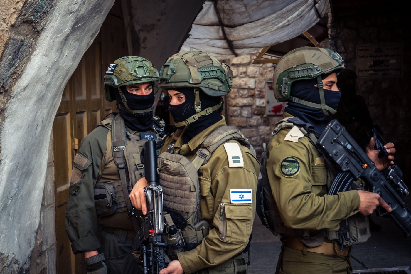Rachete lansate de armata israeliană asupra pozițiilor Hezbollah în sudul Beirutului în contextul atacurilor Israel Iran și tensiunilor SUA Iran. | sursa foto: HotNews Rachete lansate de armata israeliană asupra pozițiilor Hezbollah în sudul Beirutului în contextul atacurilor Israel Iran și tensiunilor SUA Iran. | sursa foto: HotNews