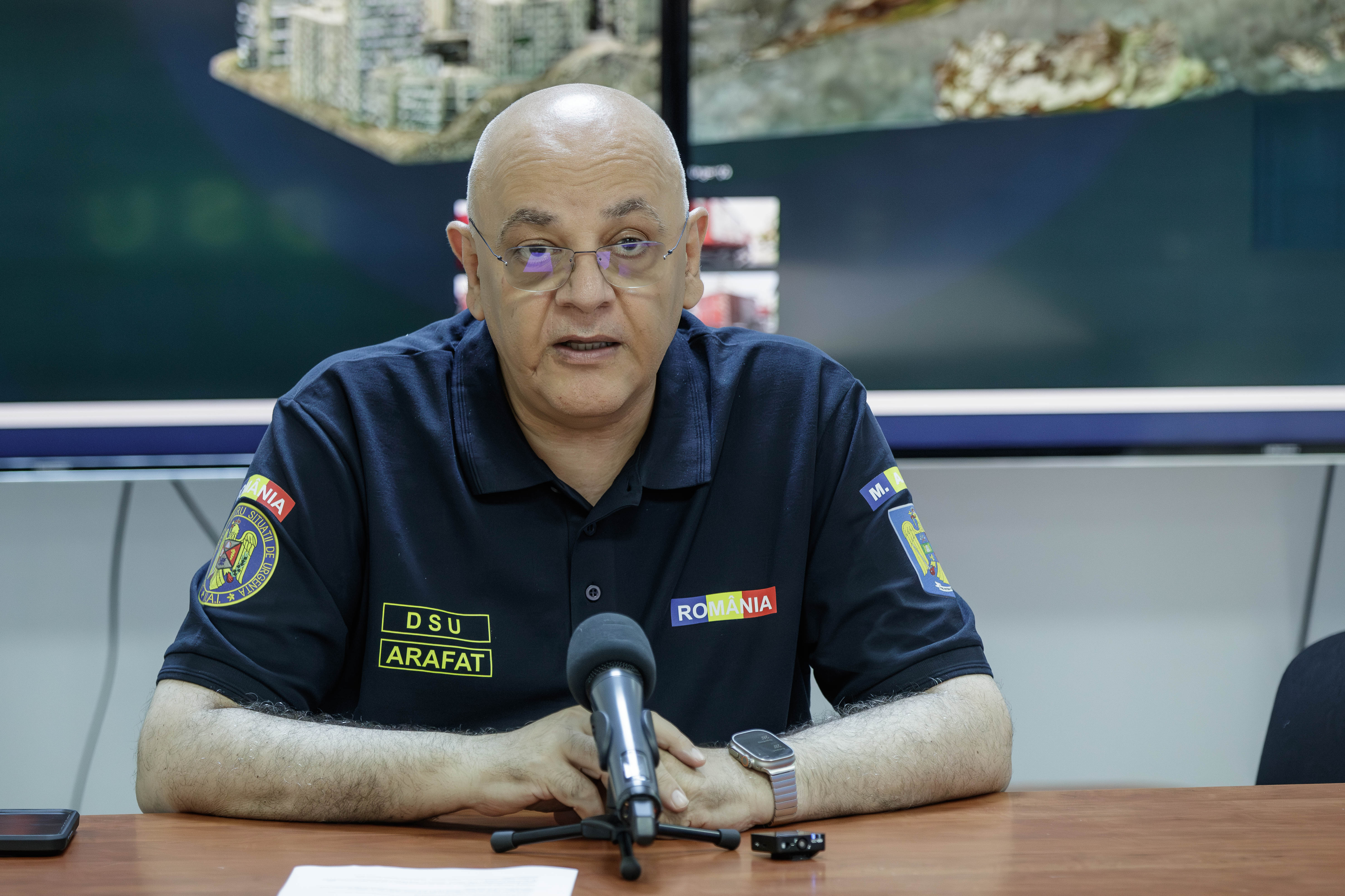 Elicoptere inspectând zona de coastă din Constanța după mesaje Ro-Alert privind drone marine neexplodate și evacuare preventivă coastă | sursa foto: HotNews Elicoptere inspectând zona de coastă din Constanța după mesaje Ro-Alert privind drone marine neexplodate și evacuare preventivă coastă | sursa foto: HotNews