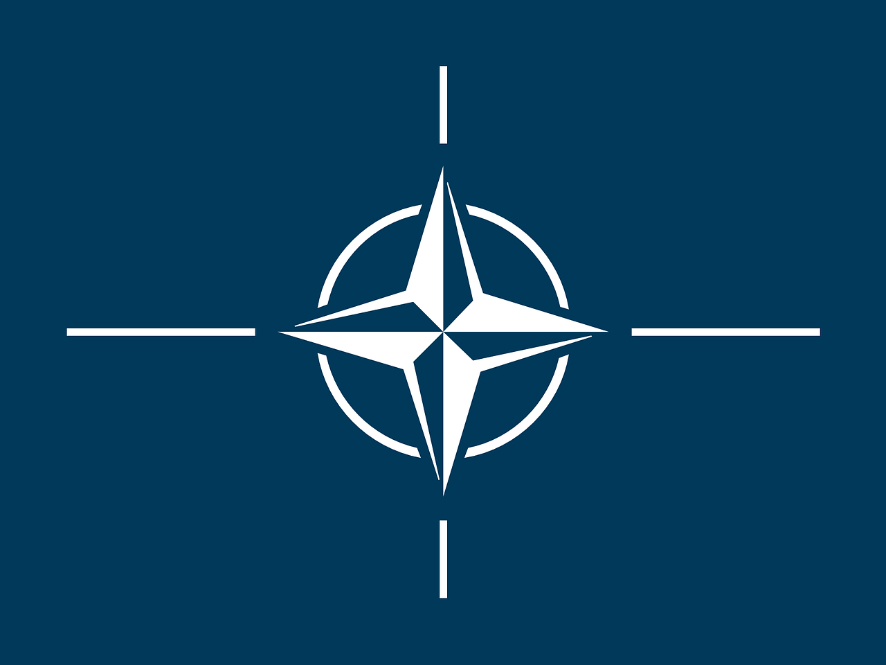 Drone înarmate și vehicule robotizate patrulând o zonă de frontieră pe NATO flanc estic pentru supraveghere militară avansată și apărare activă. | sursa foto: Profit Drone înarmate și vehicule robotizate patrulând o zonă de frontieră pe NATO flanc estic pentru supraveghere militară avansată și apărare activă. | sursa foto: Profit