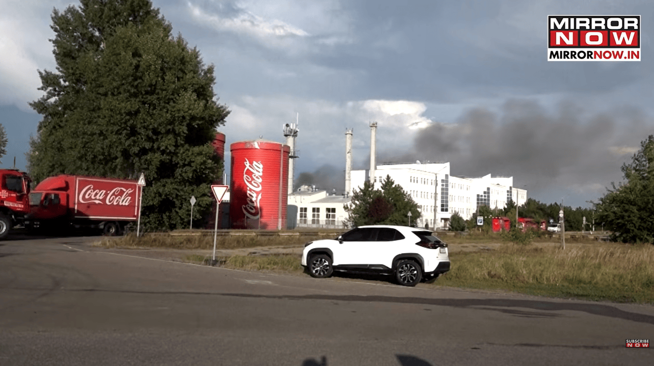 Apartament distrus în Odesa după atac rusesc Ucraina cu drone Shahed, cu ferestre sparte și resturi în interior, distrugeri Odesa evidente. | sursa foto: Profit Apartament distrus în Odesa după atac rusesc Ucraina cu drone Shahed, cu ferestre sparte și resturi în interior, distrugeri Odesa evidente. | sursa foto: Profit