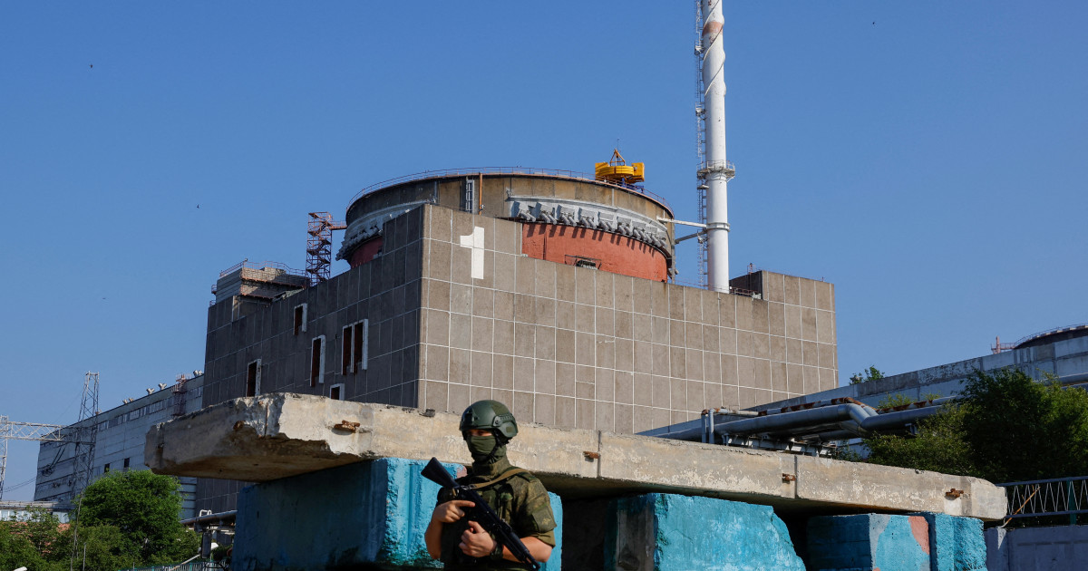 Vedere aeriană a centralei nucleare Zaporojie cu reactoare și infrastructură critică în contextul conflictului Ucraina-Rusia și siguranței nucleare. | sursa foto: Digi24 Vedere aeriană a centralei nucleare Zaporojie cu reactoare și infrastructură critică în contextul conflictului Ucraina-Rusia și siguranței nucleare. | sursa foto: Digi24