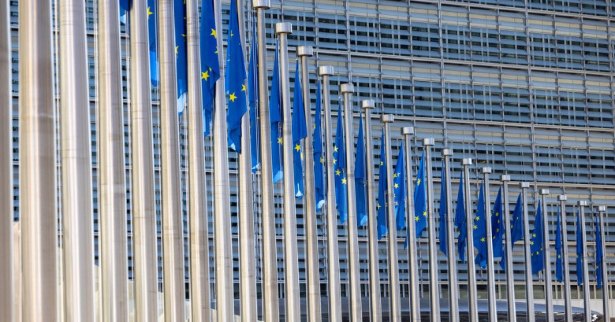 Rumen Radev discursând în Parlamentul Bulgariei, simbol al populism Europa și Bulgaria politică în contextul instabilității regionale și România guvern. | sursa foto: Digi24 Rumen Radev discursând în Parlamentul Bulgariei, simbol al populism Europa și Bulgaria politică în contextul instabilității regionale și România guvern. | sursa foto: Digi24
