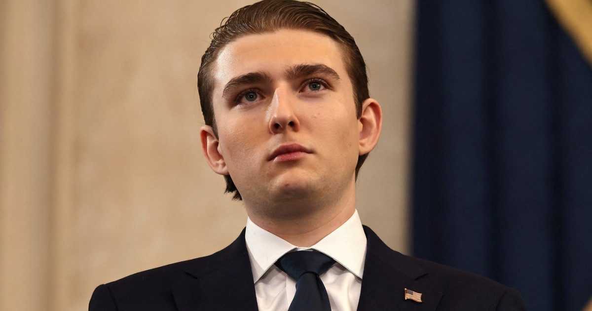 Barron Trump în timpul unei apariții publice, în contextul amenințărilor Iran și investigațiilor Secret Service privind siguranța sa. | sursa foto: Digi24 Barron Trump în timpul unei apariții publice, în contextul amenințărilor Iran și investigațiilor Secret Service privind siguranța sa. | sursa foto: Digi24