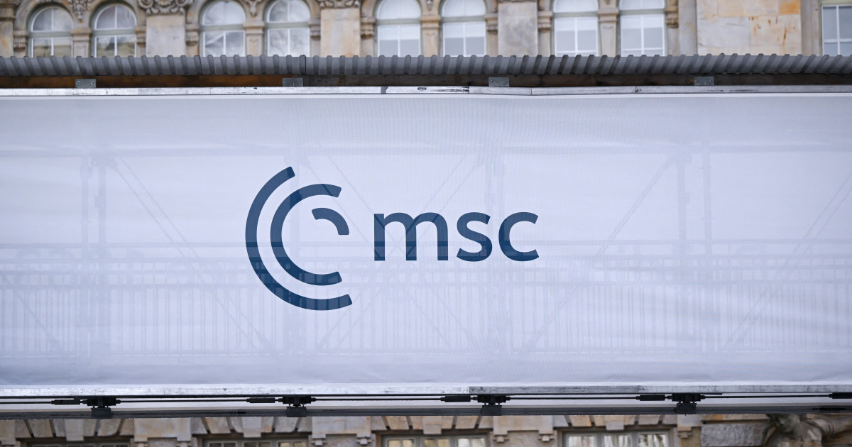 Lideri politici și diplomați participanți la Conferința de Securitate München discutând teme de securitate internațională și relații transatlantice în sala principală. | sursa foto: Digi24 Lideri politici și diplomați participanți la Conferința de Securitate München discutând teme de securitate internațională și relații transatlantice în sala principală. | sursa foto: Digi24