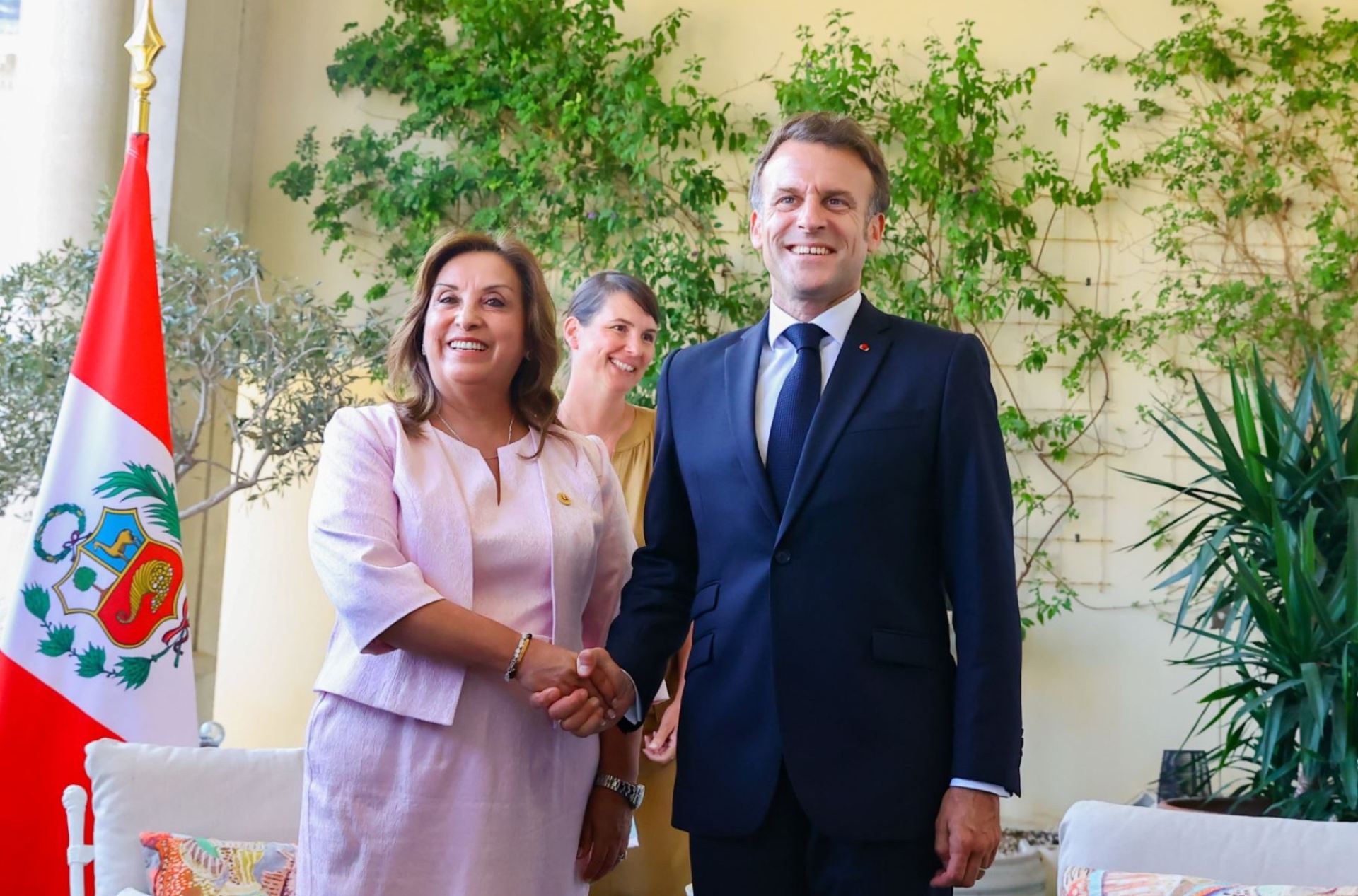 Presidenta Boluarte sostuvo encuentro bilateral con presidente de Francia Emmanuel Macron Presidenta Boluarte sostuvo encuentro bilateral con presidente de Francia Emmanuel Macron