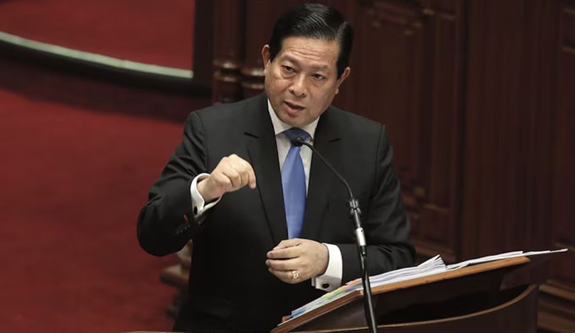 Eduardo Arana, no asistió al Congreso para responder por aumento de sueldo de Dina Boluarte Eduardo Arana, no asistió al Congreso para responder por aumento de sueldo de Dina Boluarte
