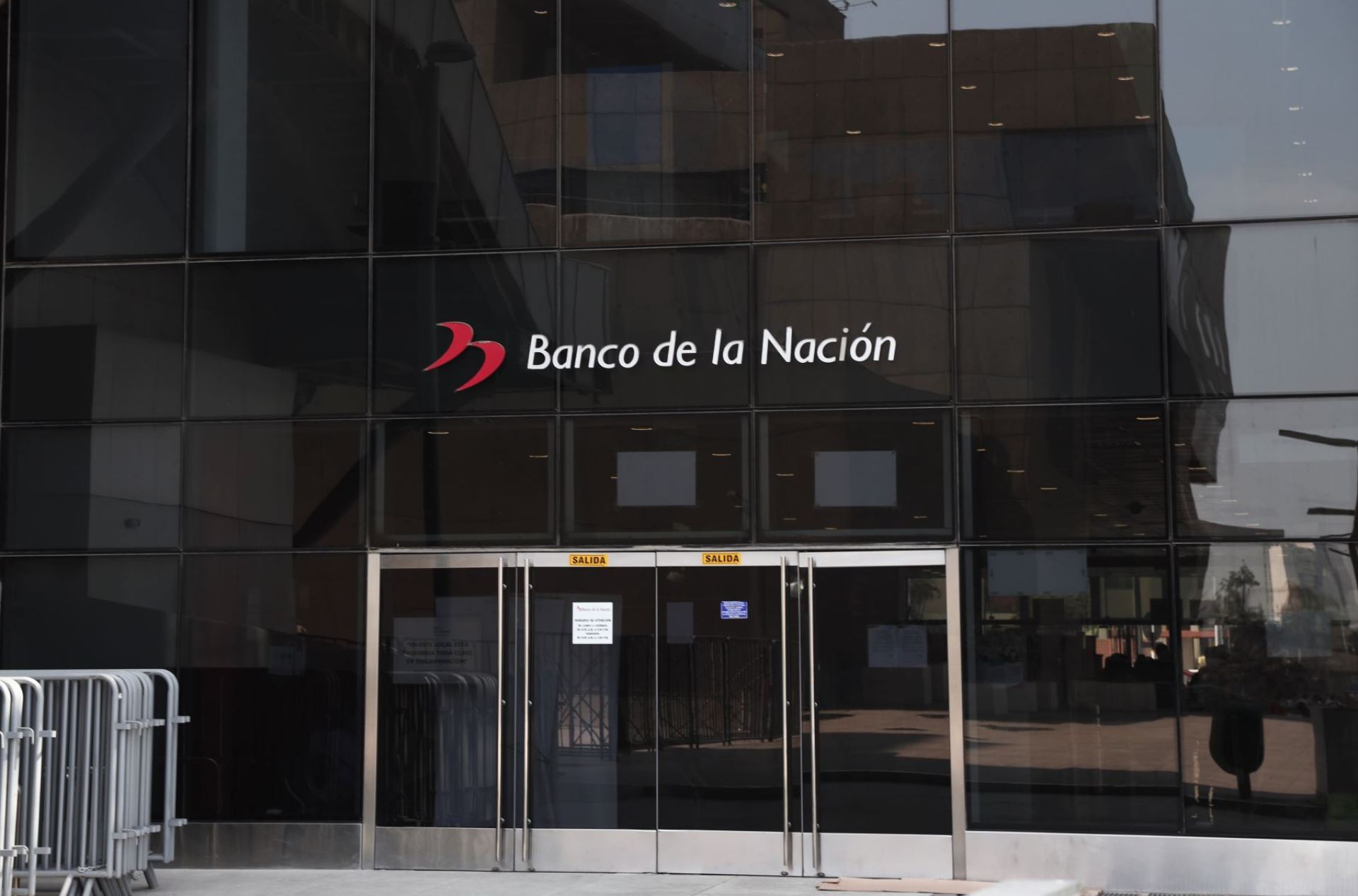 Fiscalía solicita prisión preventiva por hurto de oro en el Banco de la Nación Fiscalía solicita prisión preventiva por hurto de oro en el Banco de la Nación