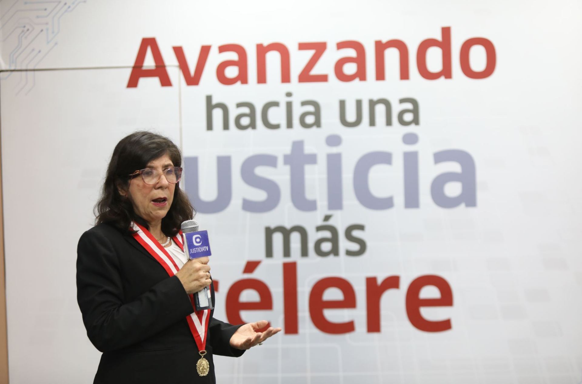Janet Tello instala el Consejo Nacional del Sistema de Justicia en Flagrancia Delictiva Janet Tello instala el Consejo Nacional del Sistema de Justicia en Flagrancia Delictiva