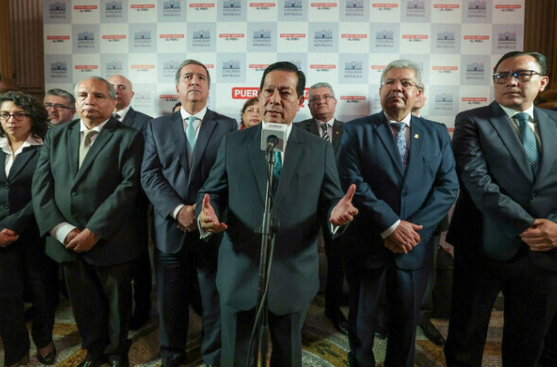 Gabinete de Arana priorizará el diálogo, reafirma el premier Gabinete de Arana priorizará el diálogo, reafirma el premier