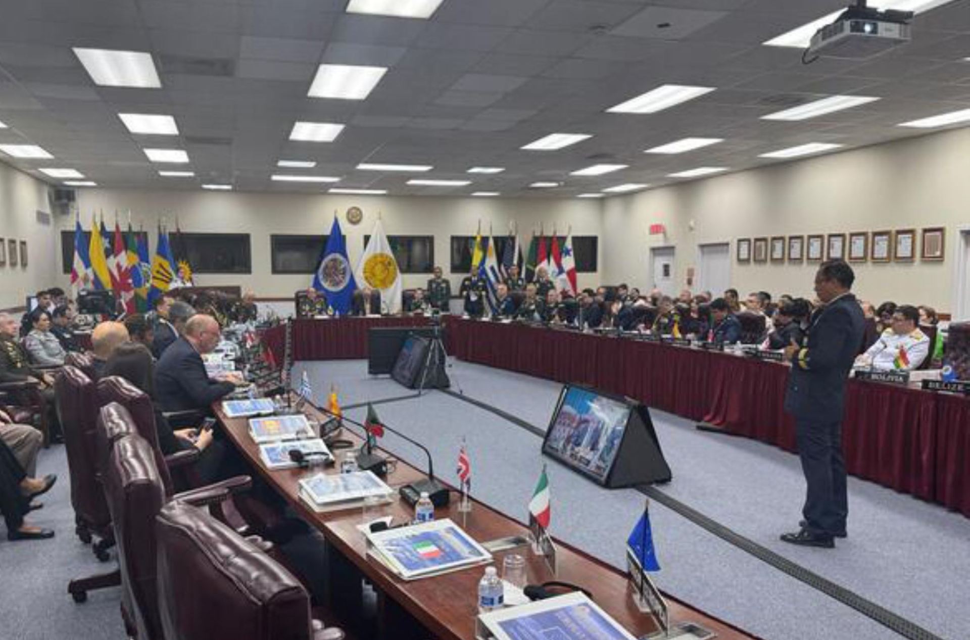 Perú preside el Consejo de Delegados de la Junta Interamericana de Defensa Perú preside el Consejo de Delegados de la Junta Interamericana de Defensa