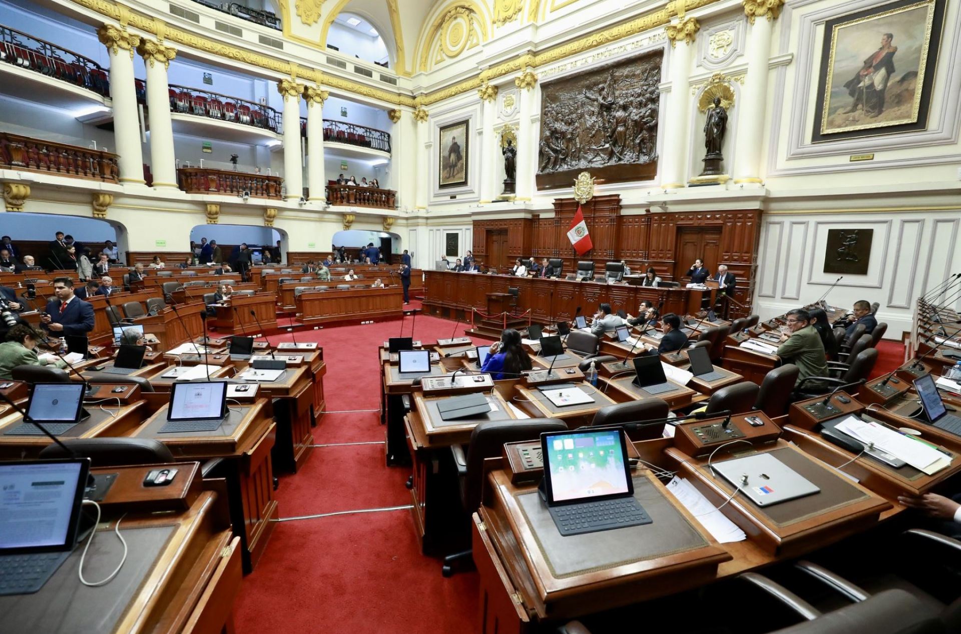 Congreso de Perú aprueba el restablecimiento de la inmunidad parlamentaria Congreso de Perú aprueba el restablecimiento de la inmunidad parlamentaria