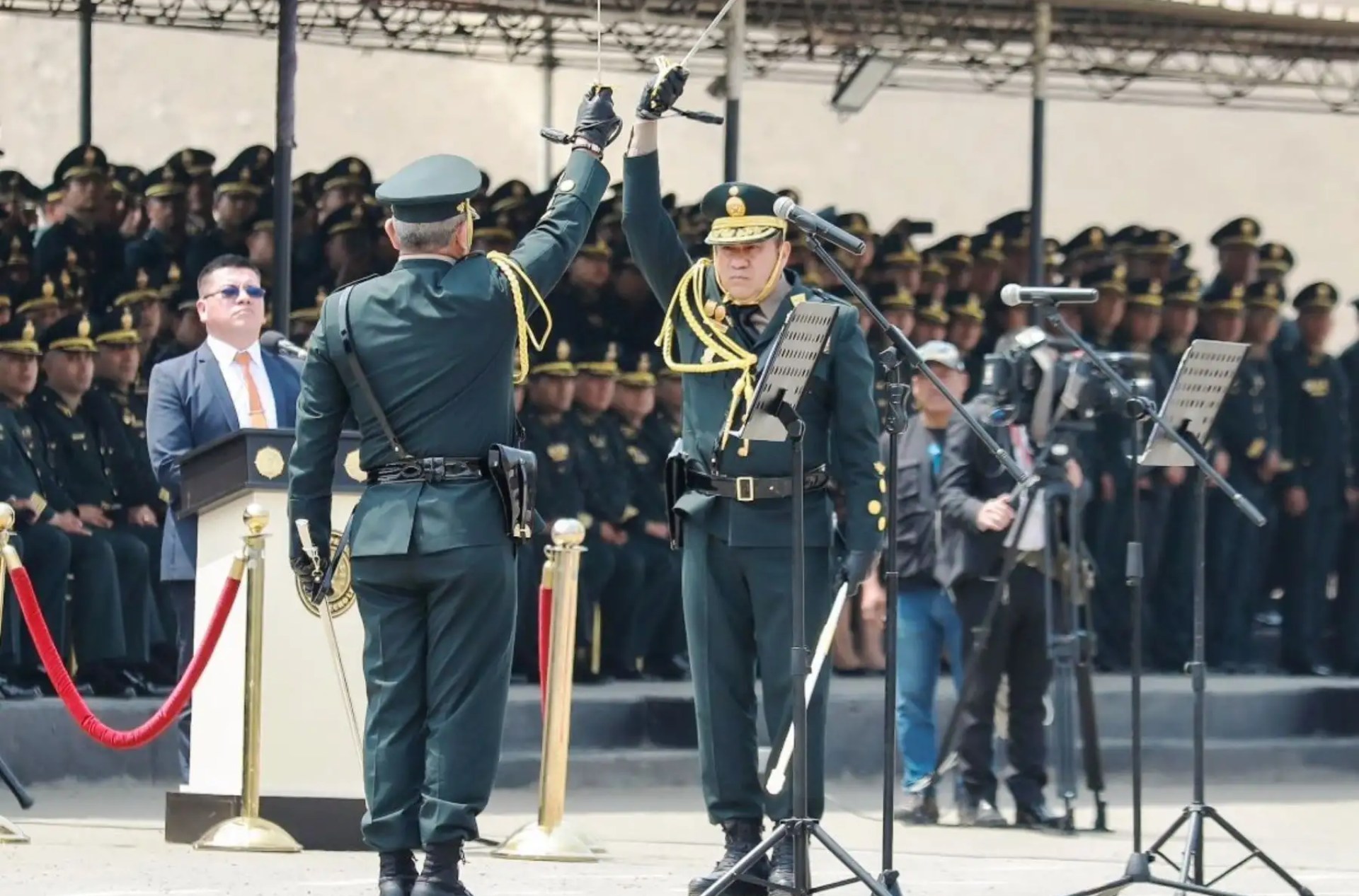 Relevo en la cúpula policial: Óscar Arriola Delgado es el nuevo jefe de la PNP Relevo en la cúpula policial: Óscar Arriola Delgado es el nuevo jefe de la PNP