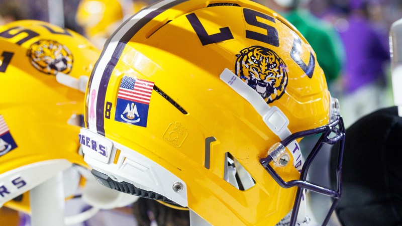 How are schools trying to lure top-tier QBs in transfer portal? Here’s an inside look at LSU’s pursuit of Brendan Sorsby How are schools trying to lure top-tier QBs in transfer portal? Here’s an inside look at LSU’s pursuit of Brendan Sorsby