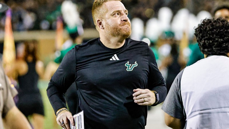 Sources: Auburn to hire South Florida coach Alex Golesh Sources: Auburn to hire South Florida coach Alex Golesh