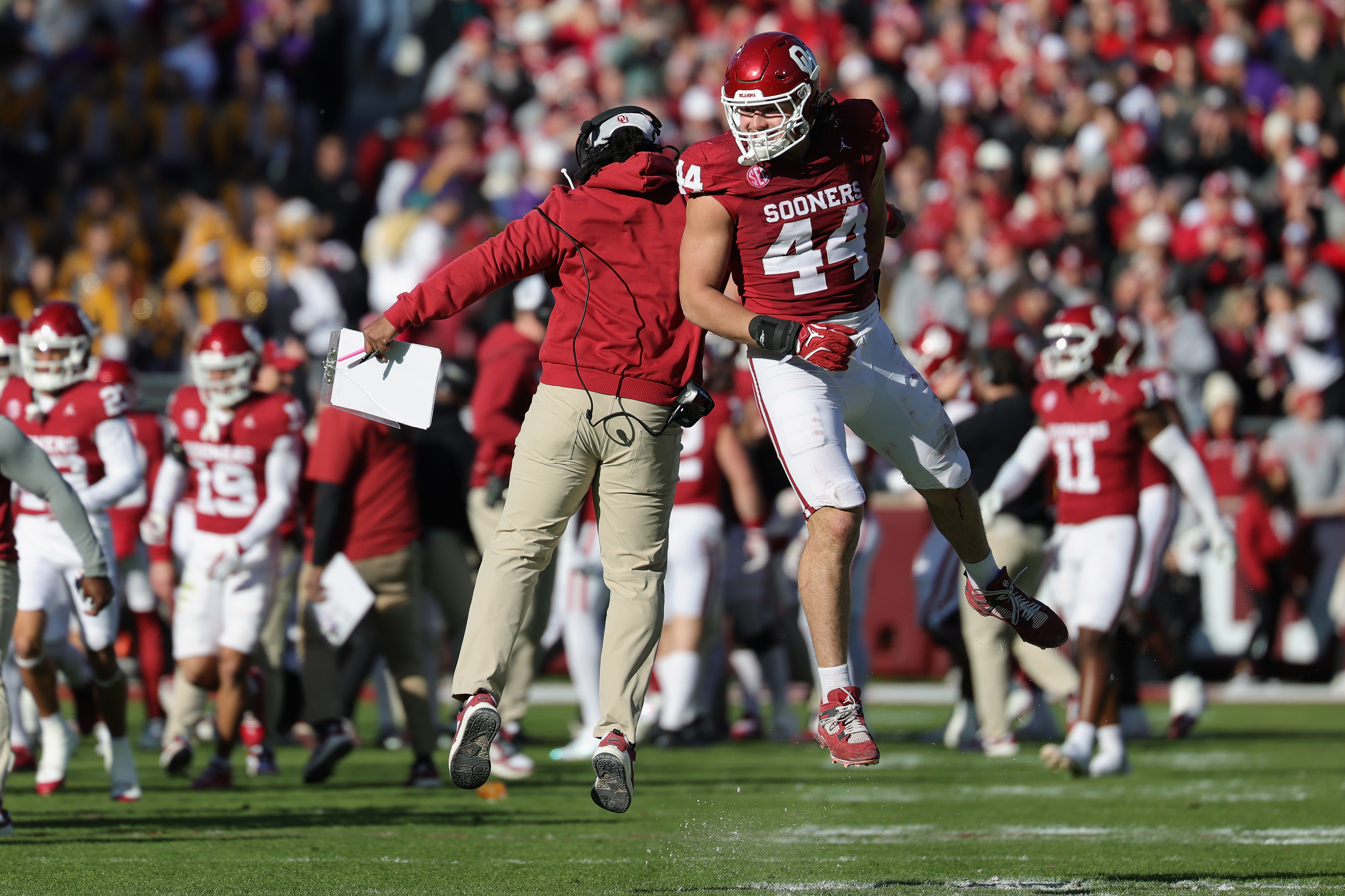 NORMAN, OKLAHOMA - NOVEMBER 29: Taylor Wein #44 of the Oklahoma Sooners celebrates after an interception against the Louisiana State Tigers during the first quarter of the game at Gaylord Family Oklahoma Memorial Stadium on November 29, 2025 in Norman, Oklahoma. (Photo by Stacy Revere/Getty Images)