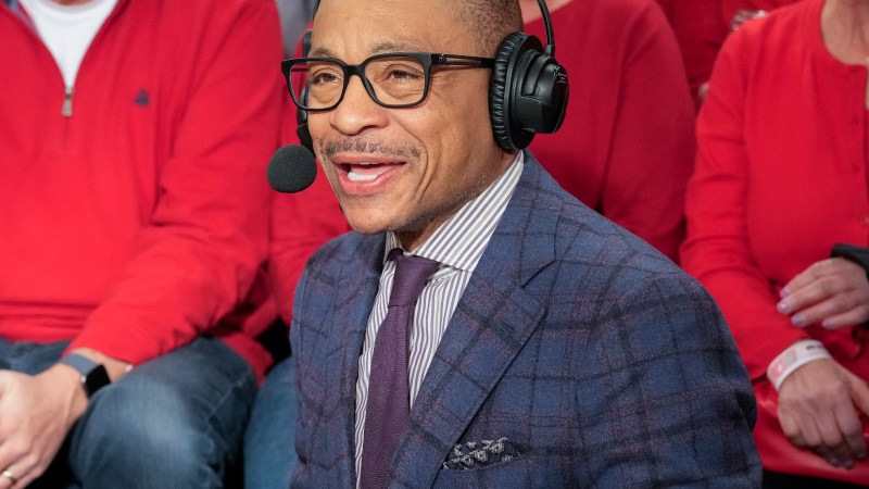 Fox announcer Gus Johnson loses his voice on No. 2 Indiana's game-winning TD catch against Penn State Fox announcer Gus Johnson loses his voice on No. 2 Indiana's game-winning TD catch against Penn State