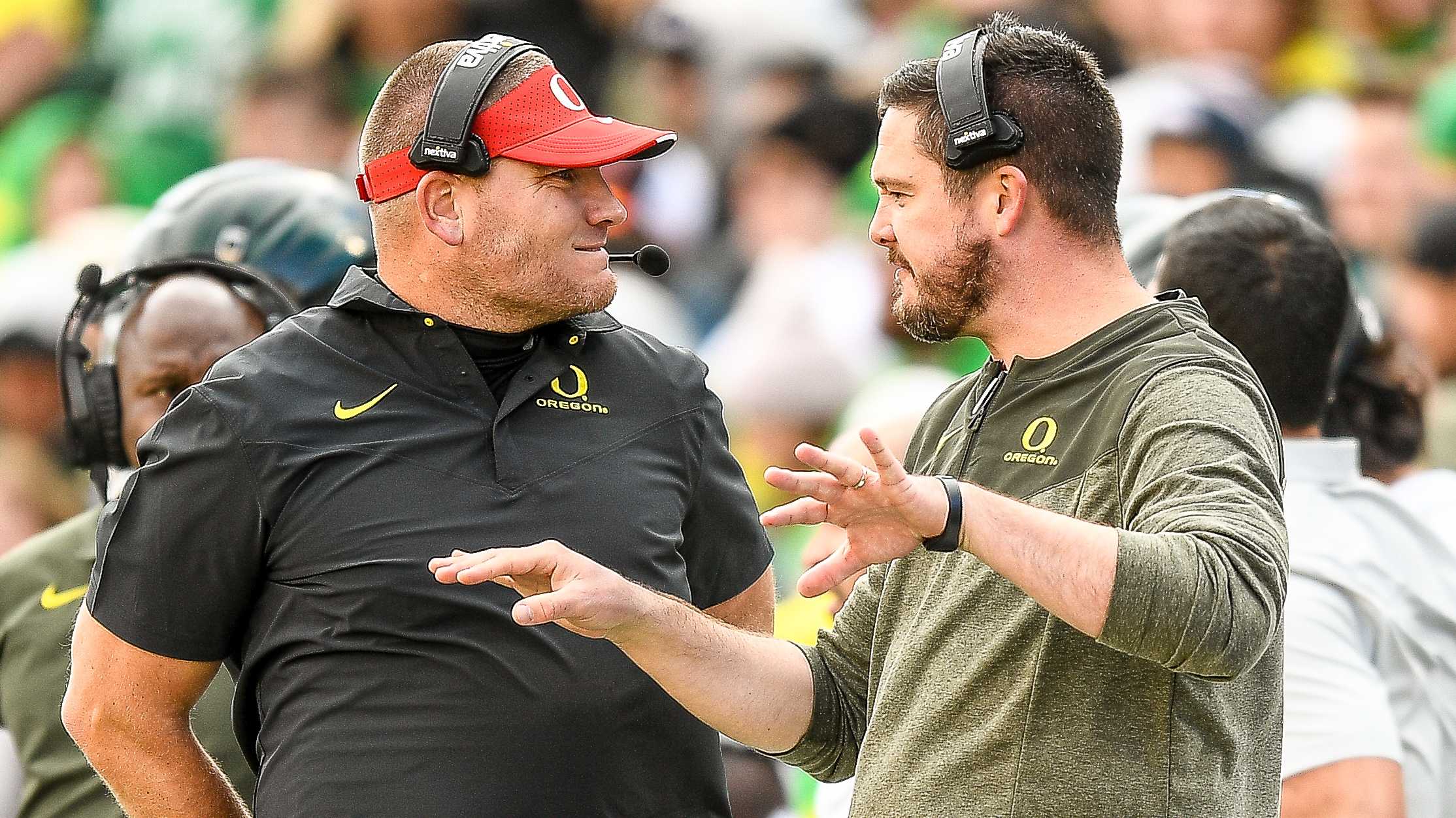 Oregon's coordinators juggling multiple jobs amid college football's faulty schedule — 'There's absolutely a better way' Oregon's coordinators juggling multiple jobs amid college football's faulty schedule — 'There's absolutely a better way'