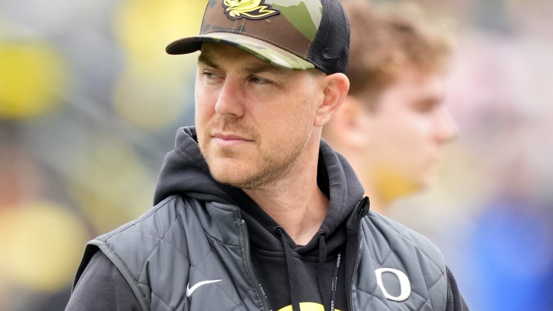 Sources: Kentucky hiring Oregon offensive coordinator Will Stein to replace Mark Stoops Sources: Kentucky hiring Oregon offensive coordinator Will Stein to replace Mark Stoops