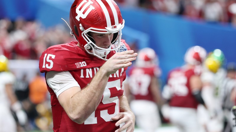 The 5 plays that defined Indiana's blowout Peach Bowl win over Oregon The 5 plays that defined Indiana's blowout Peach Bowl win over Oregon