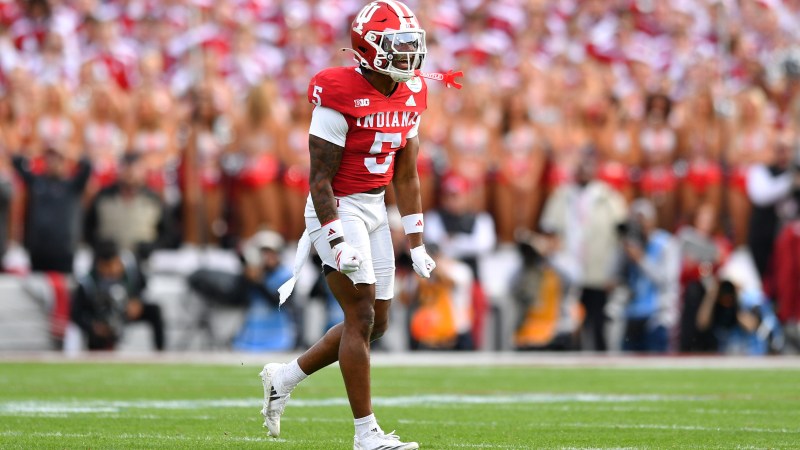 Indiana opens Peach Bowl with pick-6 of Oregon's Dante Moore Indiana opens Peach Bowl with pick-6 of Oregon's Dante Moore