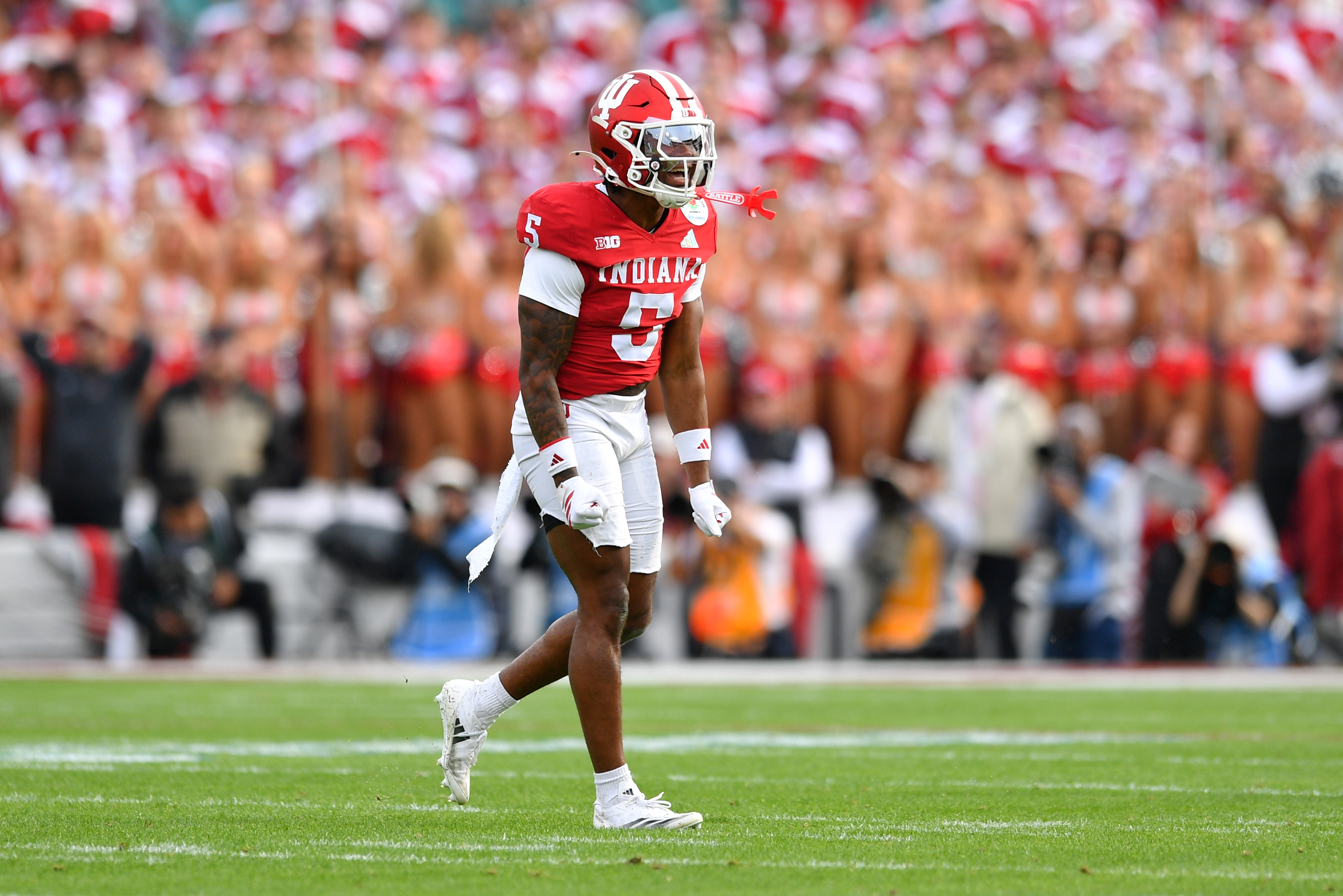 PASADENA, CA - JANUARY 01: DB D'Angelo Ponds #5 of the Indiana Hoosiers celebrates during the Alabama Crimson Tide versus Indiana Hoosiers College Football Playoff Quarterfinal at the Rose Bowl Game on January 1, 2026, at the Rose Bowl Stadium in Pasadena, CA. (Photo by Brian Rothmuller/Icon Sportswire via Getty Images)