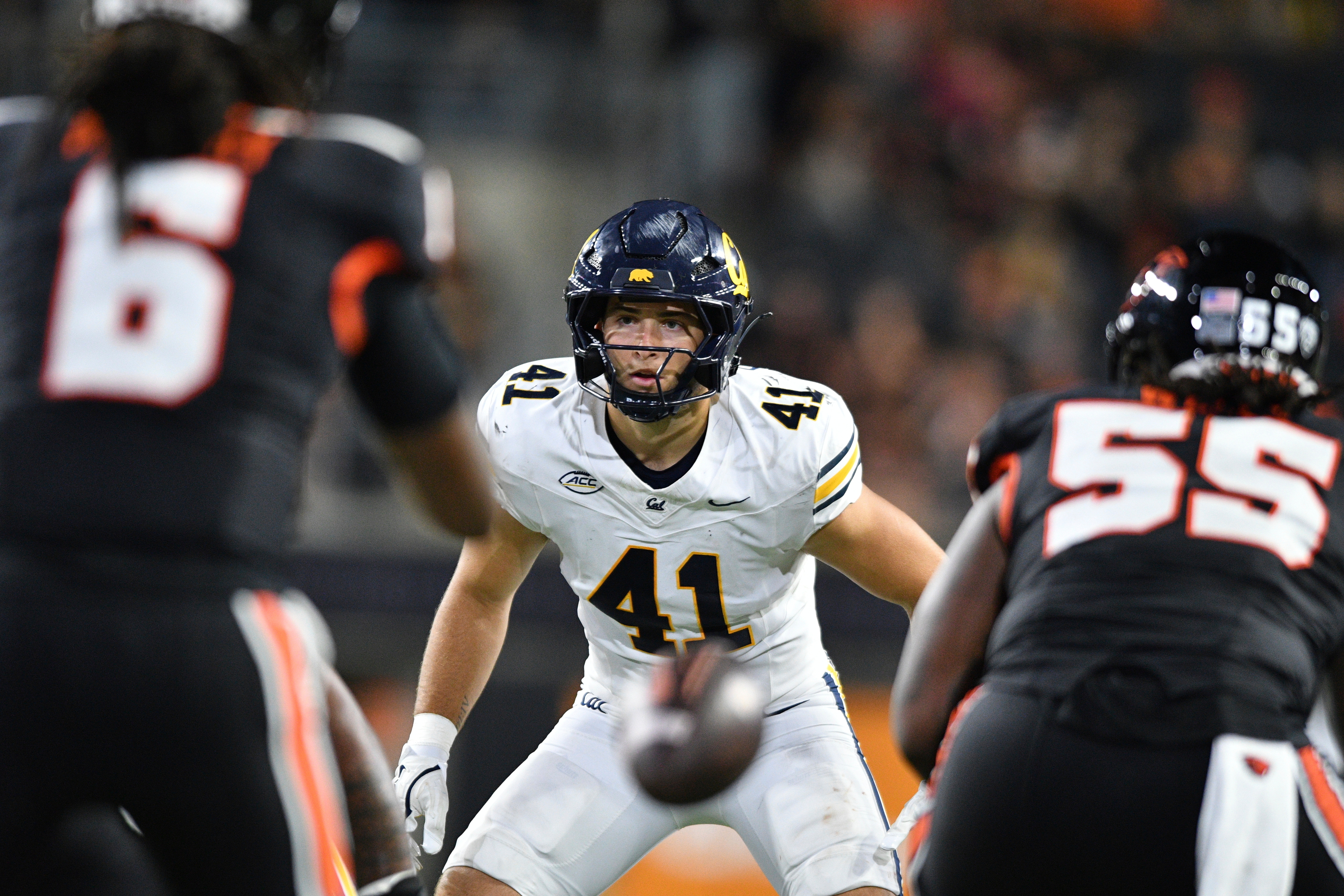 FILE - California Golden Bears linebacker Luke Ferrelli (41) rushes against Oregon State during the first half of an NCAA college football game Saturday, Aug. 30, 2025, in Corvallis, Ore. (AP Photo/Mark Ylen,File)