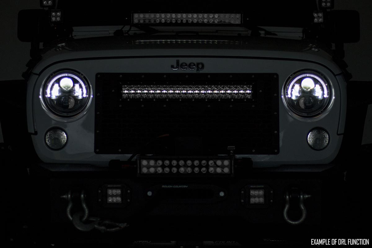 https://ewr1.vultrobjects.com/sema-data-images/DHTP/30in_straight_drl_chrome_light_bar_-_70930drl_1.jpg